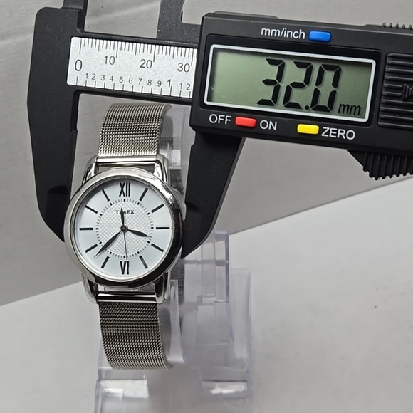 Womens Timex Uptown Chic Watch Silver Mesh New Battery T2N683 Classics Dress - Picture 4 of 9